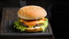 Traditional flavours, the new trend in burgers!
